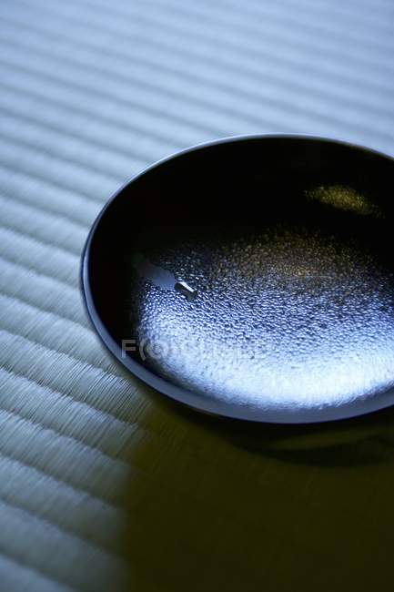 Closeup view of Asian crockery lid with condensation — Stock Photo