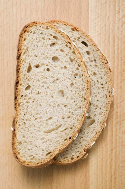Zwei Scheiben Brot — Stockfoto