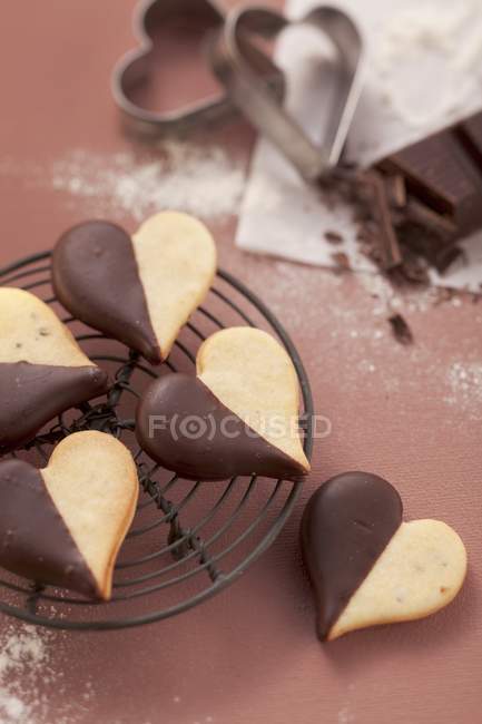 Kekse auf Drahtgestell — Stockfoto