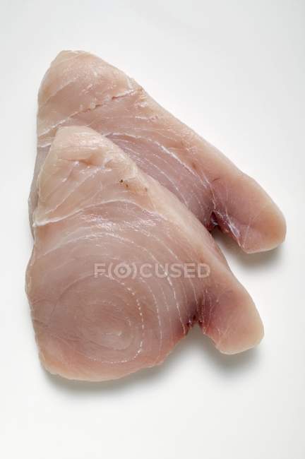 Due bistecche di pesce spada — Foto stock