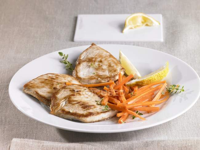 Escalopes de Turquie aux carottes — Photo de stock