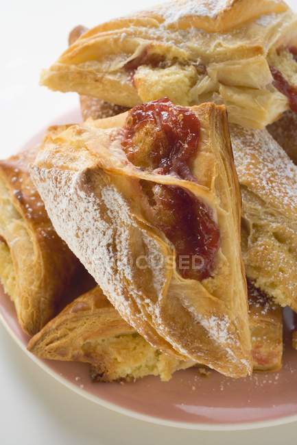 Puff pastries with jam filling — Stock Photo
