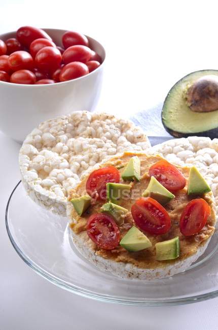 Rice cakes on glass plate — Stock Photo