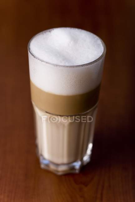 Glas Latte Macchiato — Stockfoto