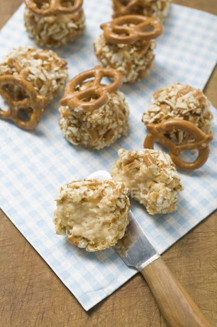 Espalhe Camembert com pretzels — Fotografia de Stock