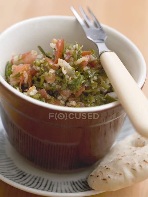 Couscous e insalata di verdure — Foto stock
