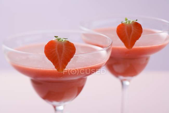 Closeup view of two glasses of strawberry Daiquiri — Stock Photo