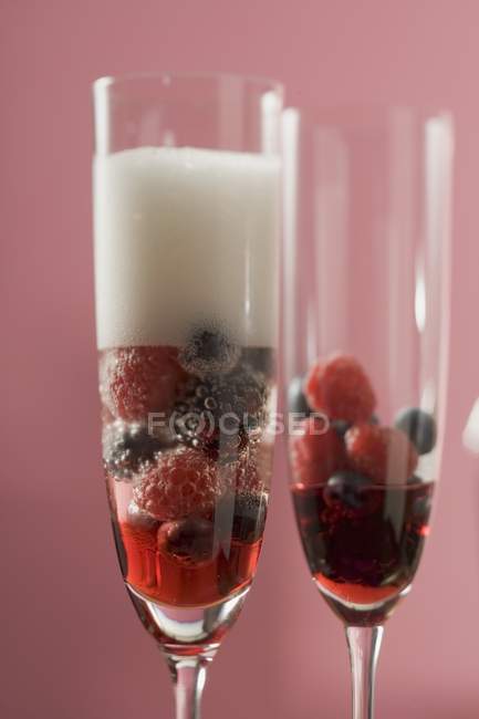 Sparkling wine cocktails — Stock Photo