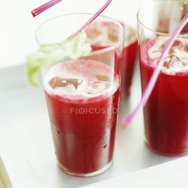 Apple juice with beetroot ang ginger — Stock Photo