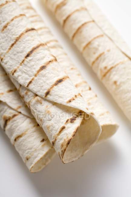 Rouleaux de tortilla non remplis — Photo de stock