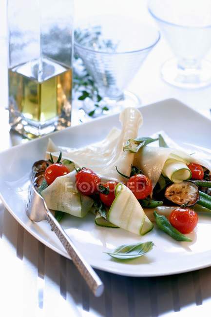 Lasagne mit Kirschtomaten — Stockfoto