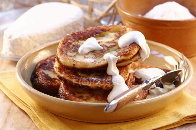 Pancakes with cottage cheese — Stock Photo