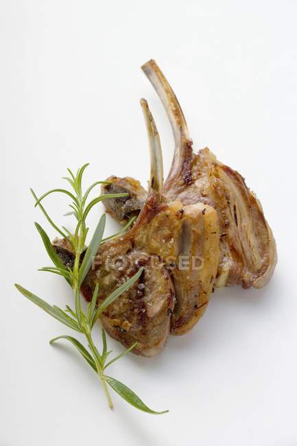 Escalopes d'agneau grillées — Photo de stock