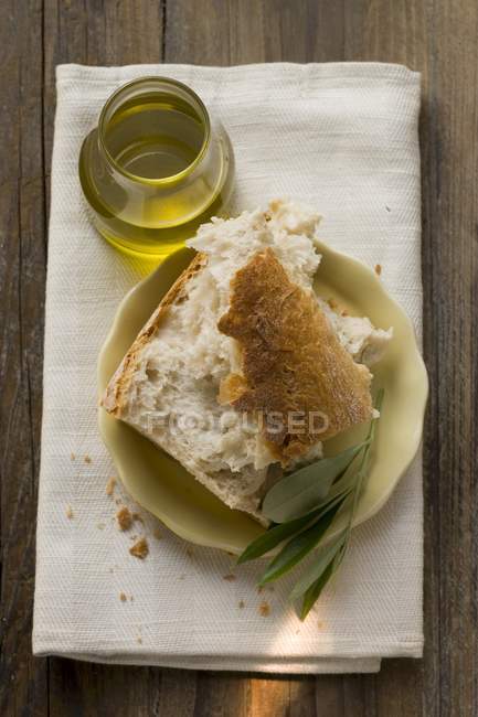 Pieces of white bread — Stock Photo