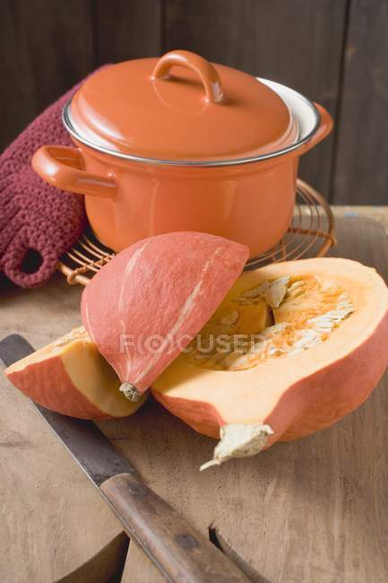Fresh sliced squash with pan — Stock Photo