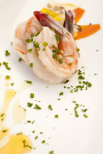 Steamed Shrimps with Mustard Seeds — Stock Photo