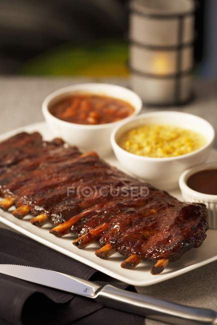 Spare Ribs with Beans — Stock Photo
