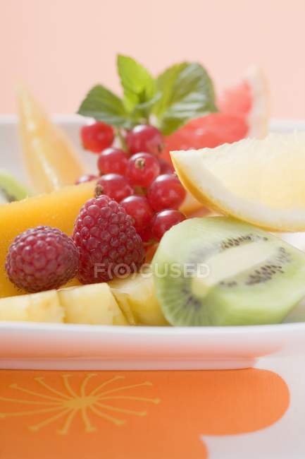 Exotic fruits and berries — Stock Photo
