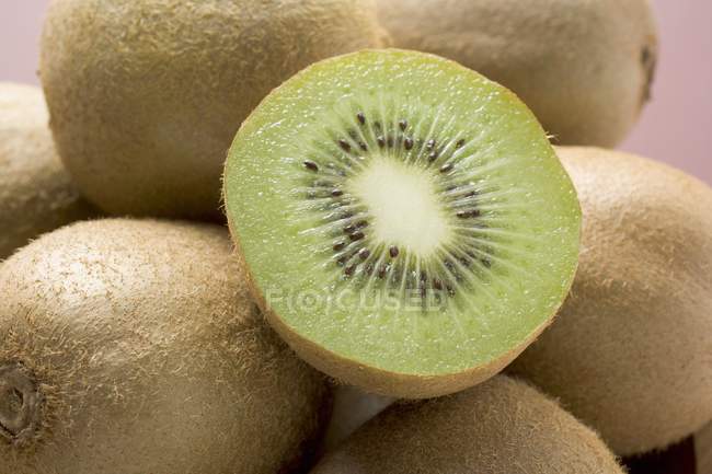 Half  kiwi fruit — Stock Photo