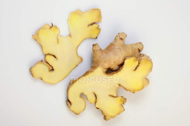 Partly sliced Ginger root — Stock Photo