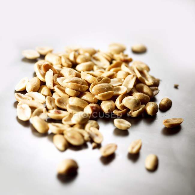 Salted unshelled peanuts — Stock Photo
