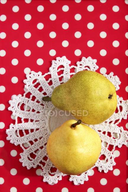 Two Williams pears — Stock Photo