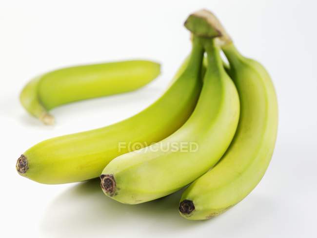 Bananes fraîches non mûres — Photo de stock