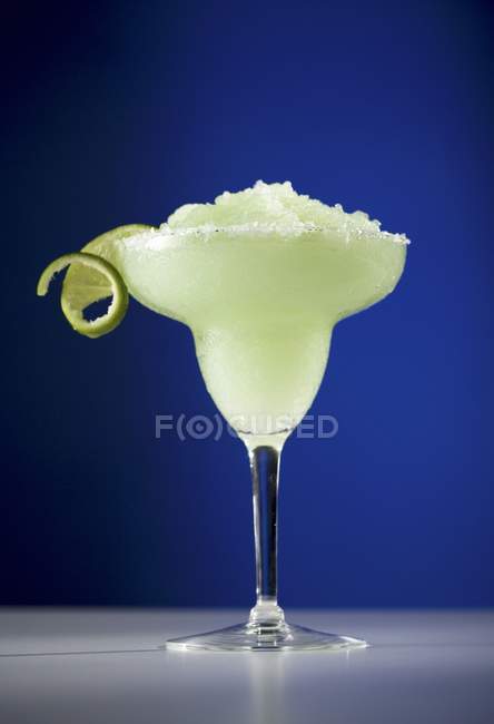 Frozen Margarita with Lime Garnish — Stock Photo