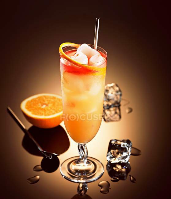 Lychee cocktail with rum — Stock Photo