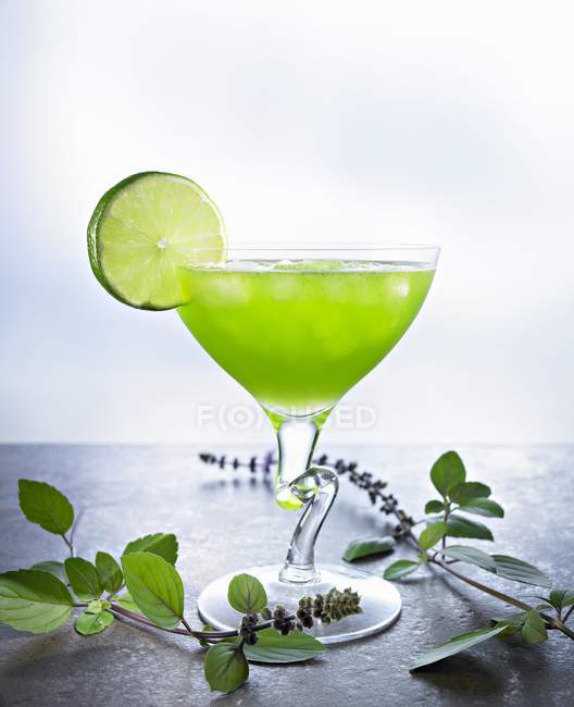 Glass of kiwi margarita — Stock Photo