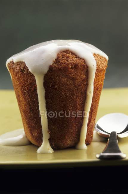Golden syrup pudding — Stock Photo