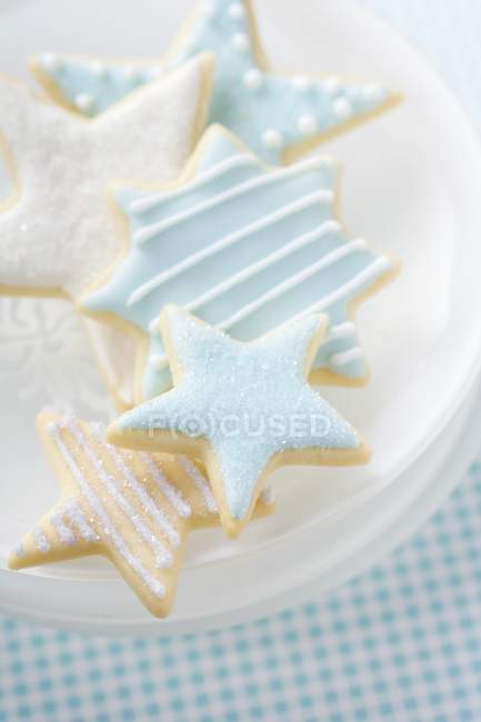 Star biscuits with icing — Stock Photo