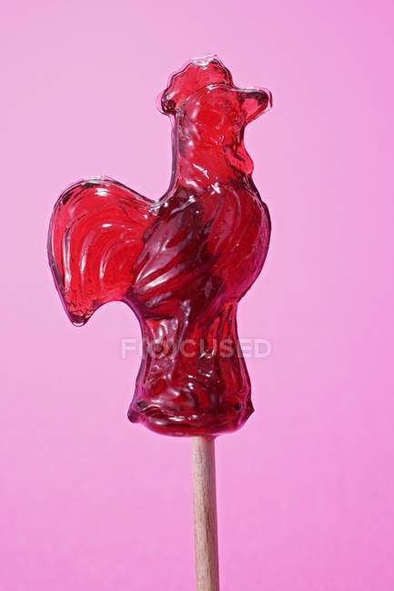 Rooster-shaped lollipop, close-up — Stock Photo