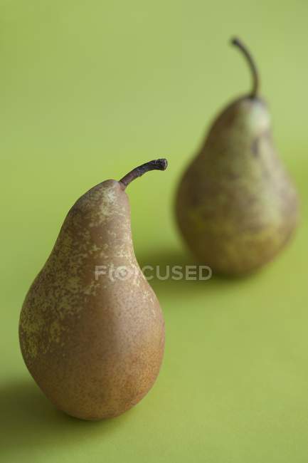 Duas peras maduras — Fotografia de Stock