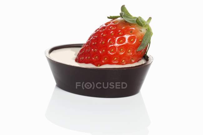 Chocolate strawberry tart — Stock Photo
