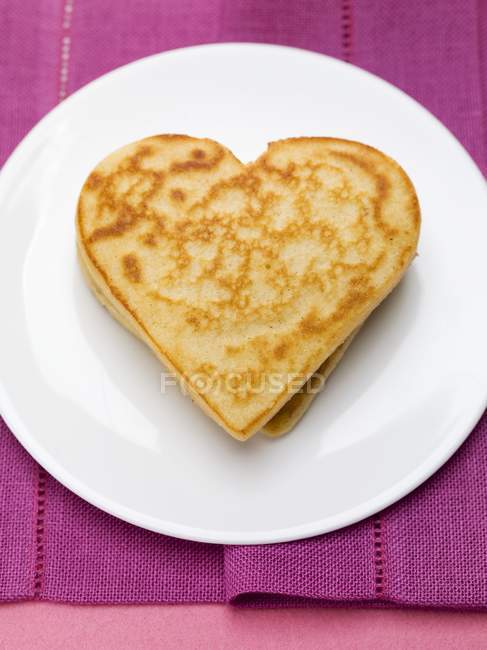 Herzförmige Pfannkuchen — Stockfoto