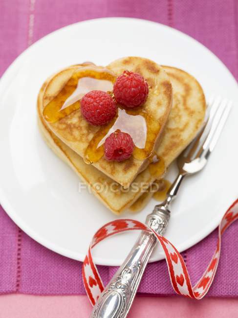 Heart-shaped pancakes — Stock Photo