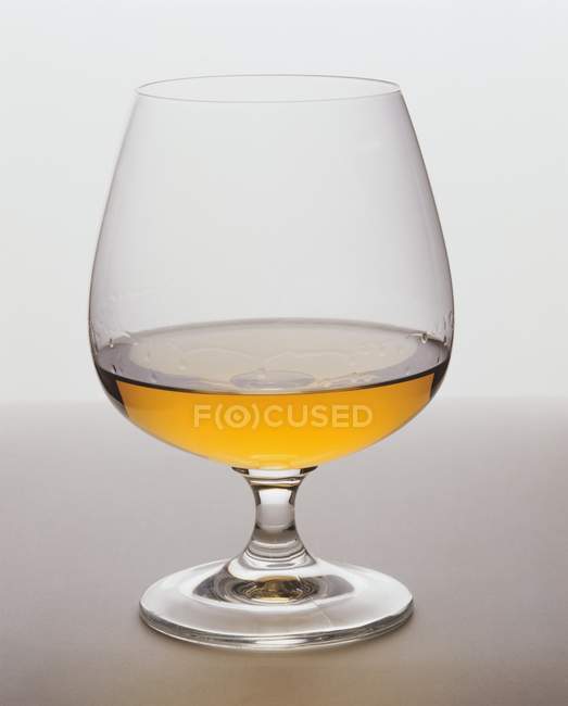 Cognac im Schnapsglas — Stockfoto