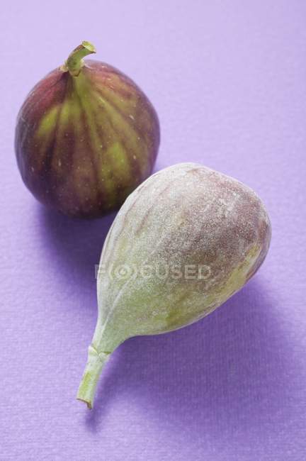 Two fresh figs — Stock Photo