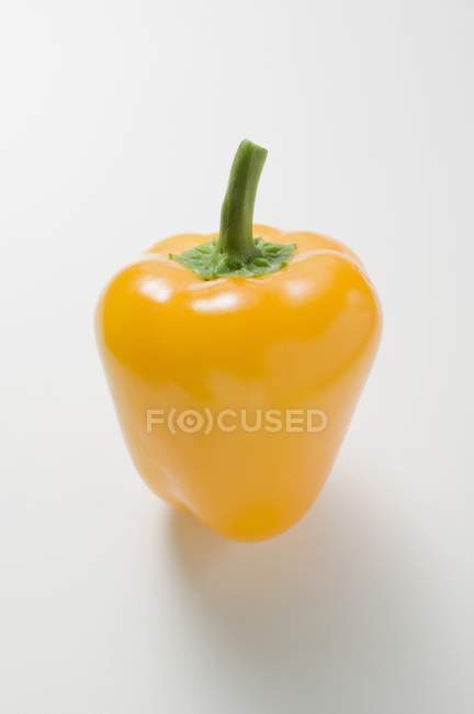Yellow ripe pepper — Stock Photo