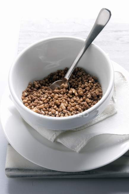 Organic gluten free puff cereal — Stock Photo