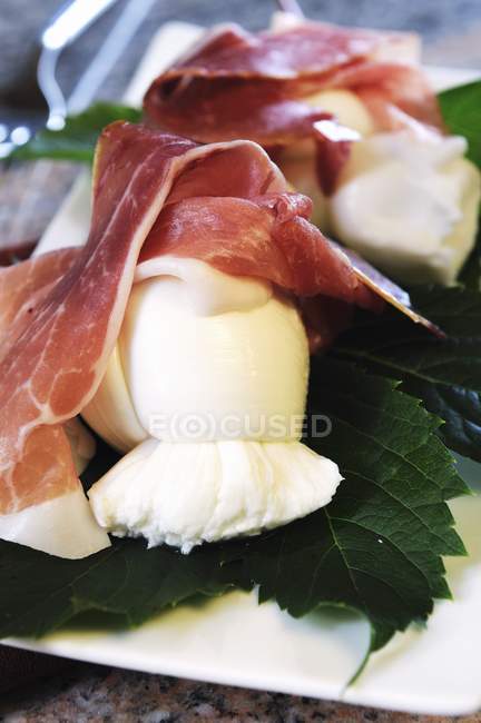 Prosciutto di Parma e mozzarella — Foto stock