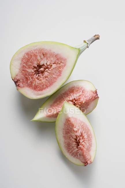 Quarters of fresh figs — Stock Photo