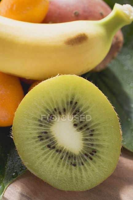 Frutos exóticos ainda vida — Fotografia de Stock