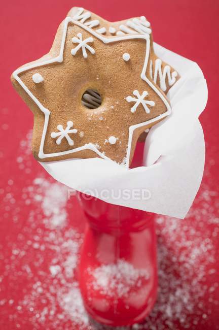 Gingerbread stars in boot — Stock Photo