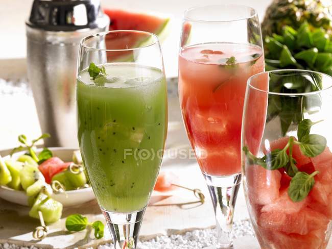 Bebida de fruta Kiwi - foto de stock