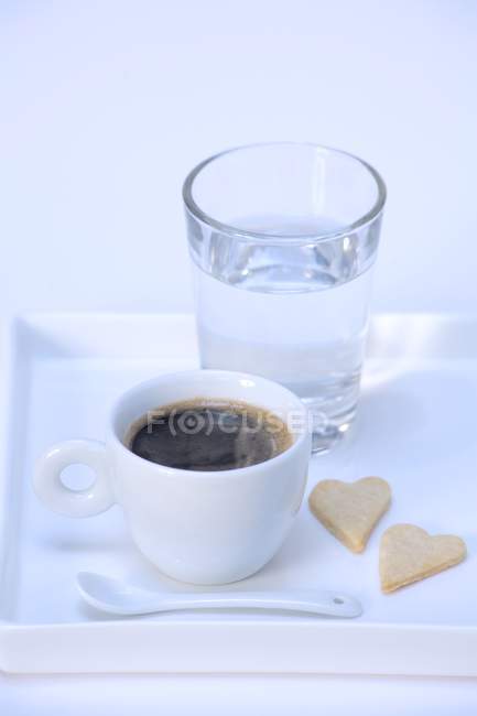 Espresso, biscuits and biscuits — Stock Photo