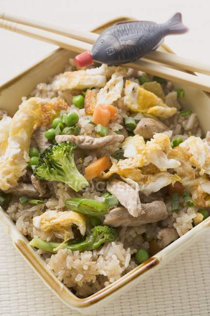 Egg fried rice with pork — Stock Photo