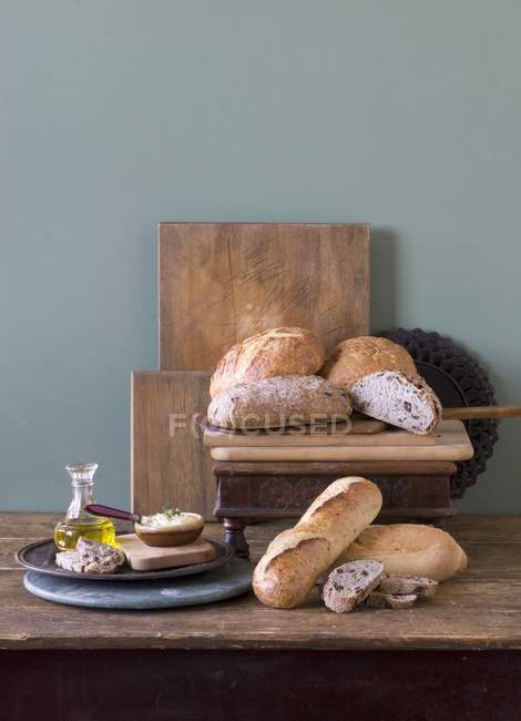 Pagnotte rustiche di pane — Foto stock