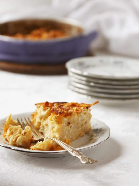 Baked macaroni and cheese — Stock Photo